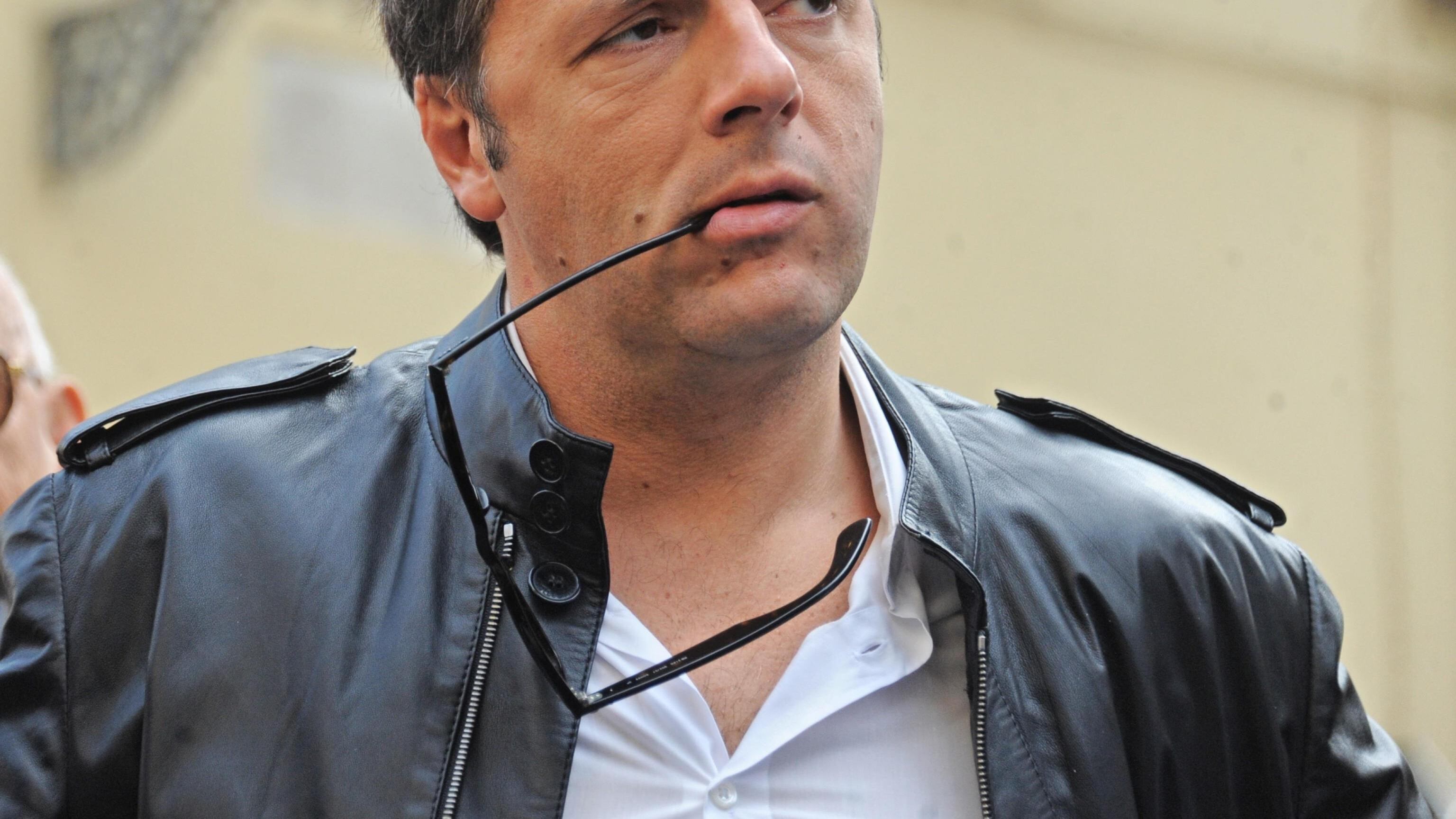 Il Pd naufraga sul congresso ma impallina la corsa di Renzi: rissa democratica sulle regole