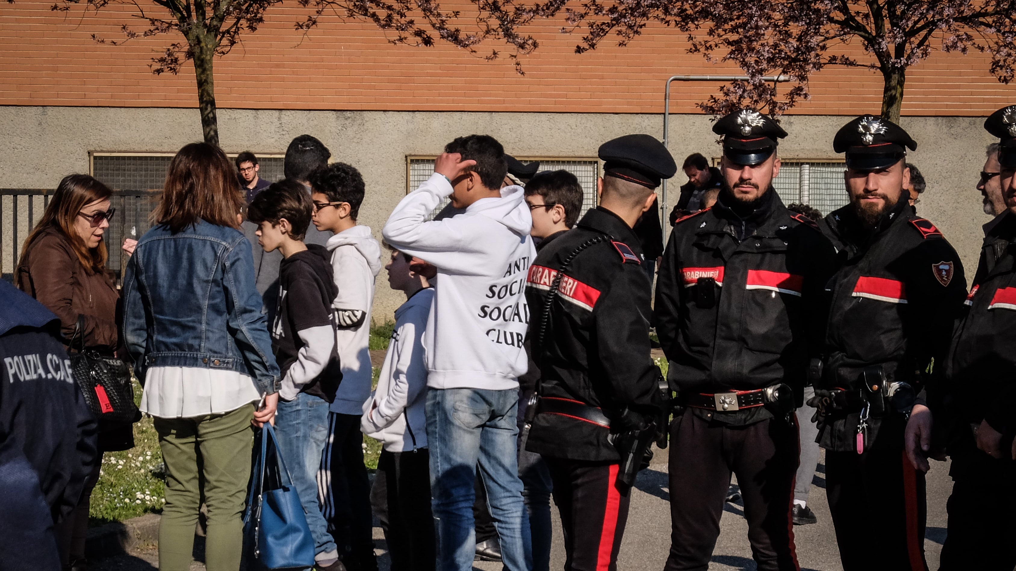 "Morirete come i bambini affogati nel Mediterraneo"