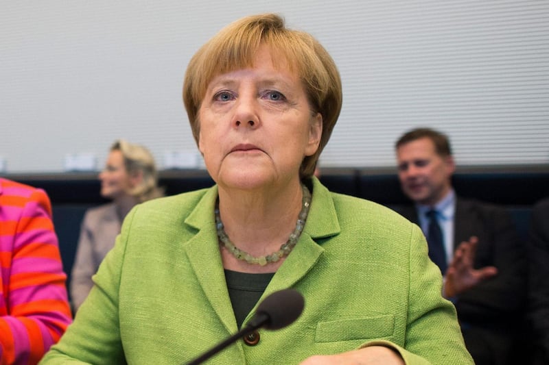 Frau Merkel, le porte aperte e 11 anni di terrore. E l’Afd vola