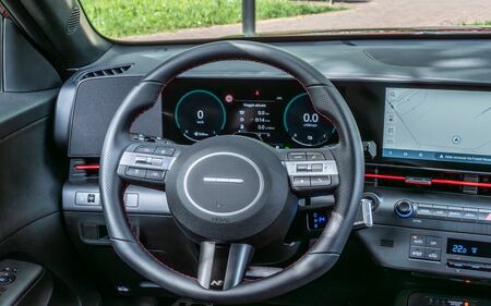 Nuova Hyundai Kona 2023, guarda tutte le immagini 15