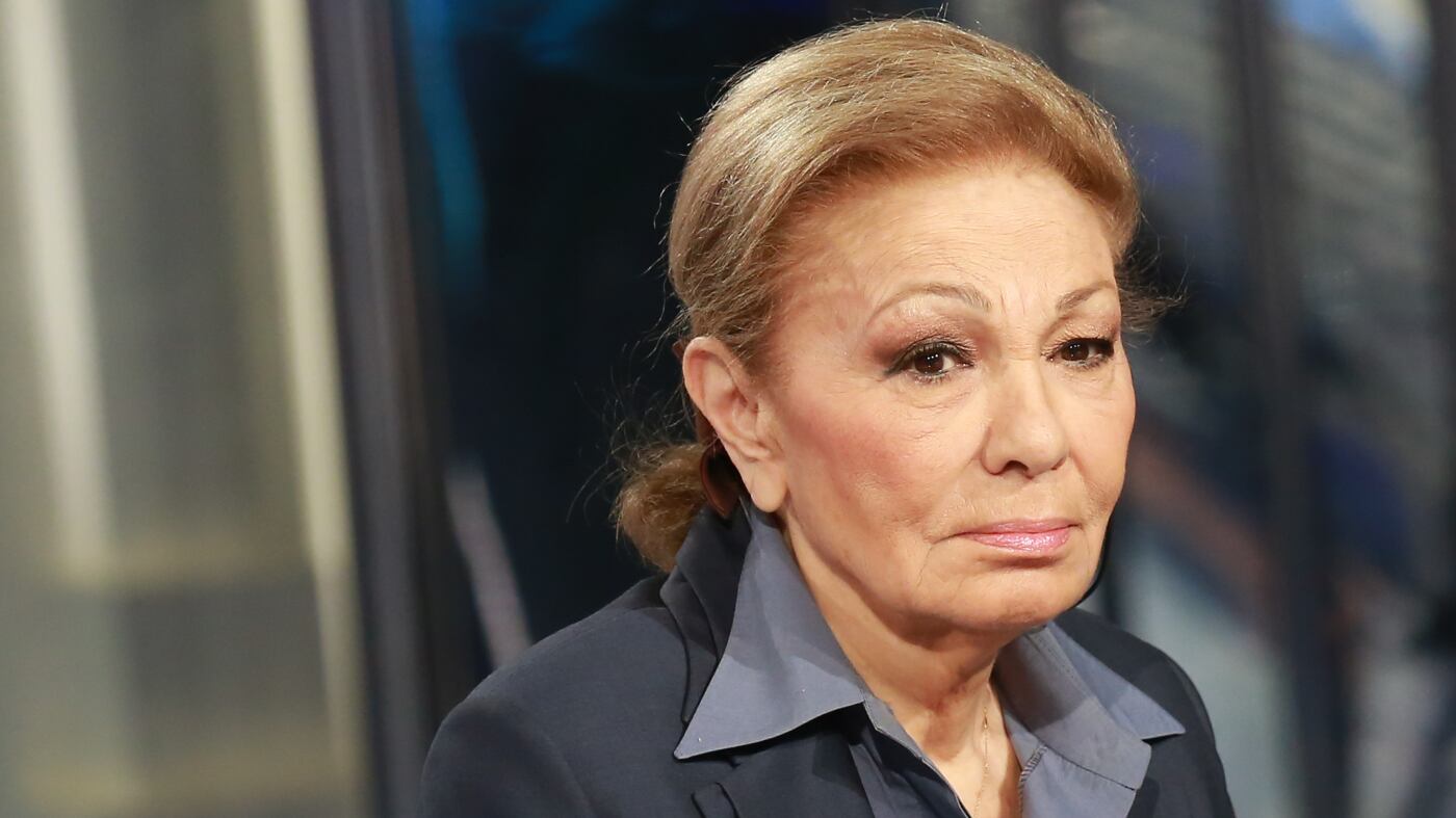 Iran, il messaggio di Farah Pahlavi: “Una ferita profonda, onoro la memoria di chi ha perso la vita”