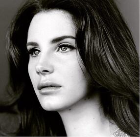Lana Del Rey, ritorno malinconico per la sexy cantautrice 23
