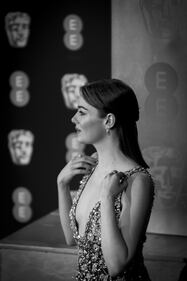 Bafta 2017: scollature hot sul red carpet 28