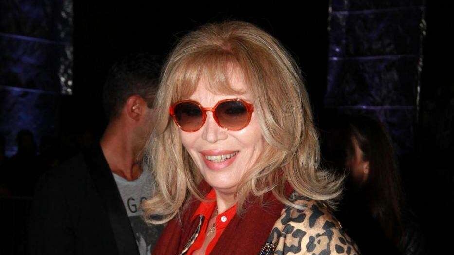Domenica In, Amanda Lear svela il mistero: "Io trans? Ecco la verità"
