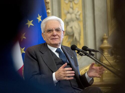 Mattarella: "Adesso serve responsabilità si pensi a interesse del Paese"