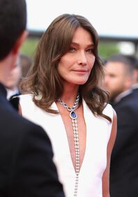 Carla Bruni e Bella Hadid 13