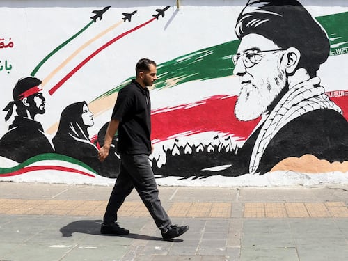 Trump ora valuta mega raid sull’Iran. I paletti ai sauditi per il sì al nucleare