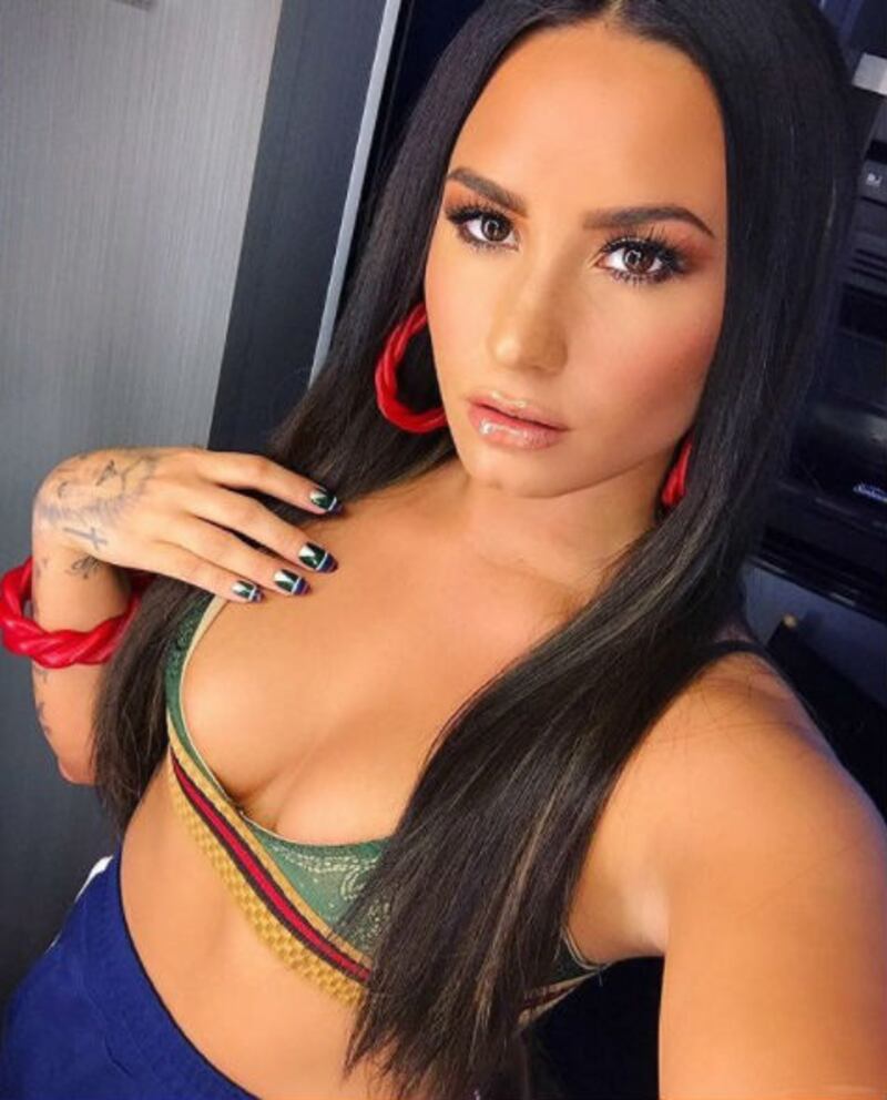 Demi Lovato, scatti sexy 10