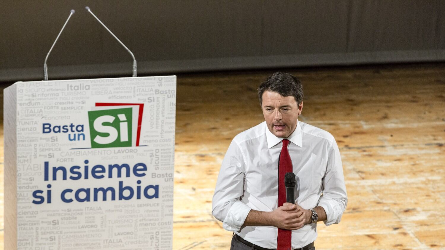 Renzi viola la par condicio: esposto dei No all'Agcom