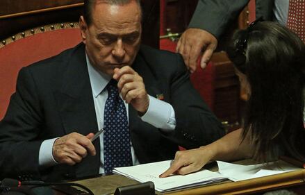 Il Cav fa la conta dei numeri: i numeri della fiducia 7