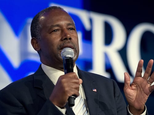 Usa 2016, il repubblicano Carson: "L'aborto piaga come la schiavitù"