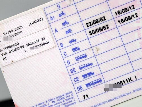 Patente a punti, ecco come conoscere quanti ne restano: tutti i metodi a disposizione