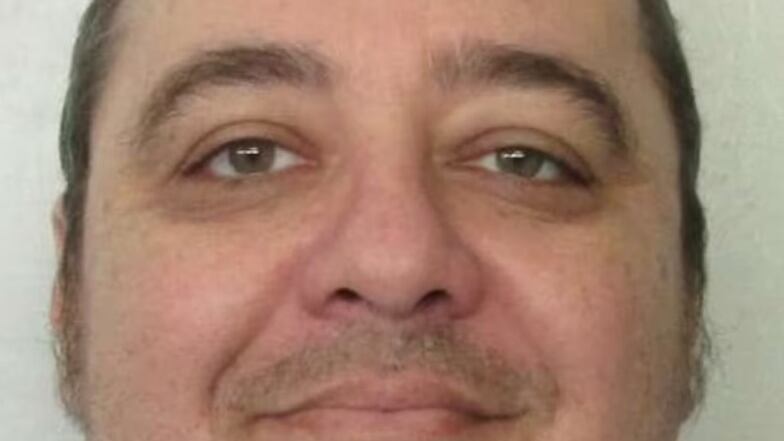 Giustiziato con la "maschera della morte", sarà il primo uomo a ricevere questo tipo di esecuzione