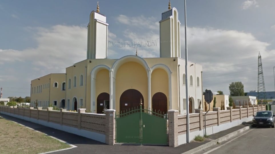 Ravenna, polemica della Lega: festa islamica in palestra del comune