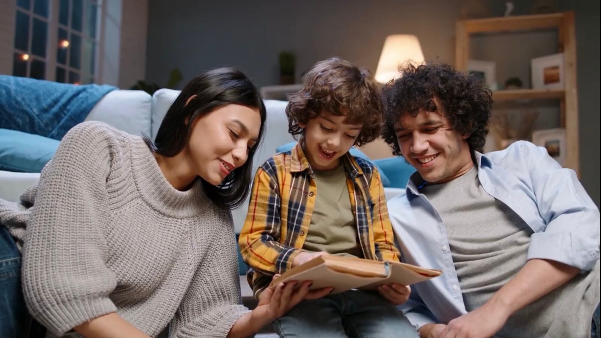 Ora il governo promuove la lettura dei giornali con uno spot