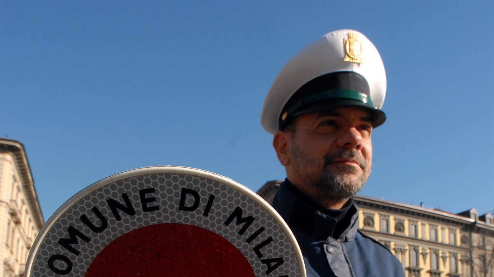 Smog, a Milano superato il livello stabilito. Stop ai diesel Euro 4 e riscaldamenti non oltre i 19 gradi