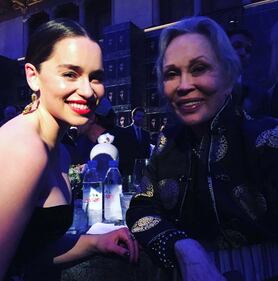Emilia Clarke in topless, foto 11
