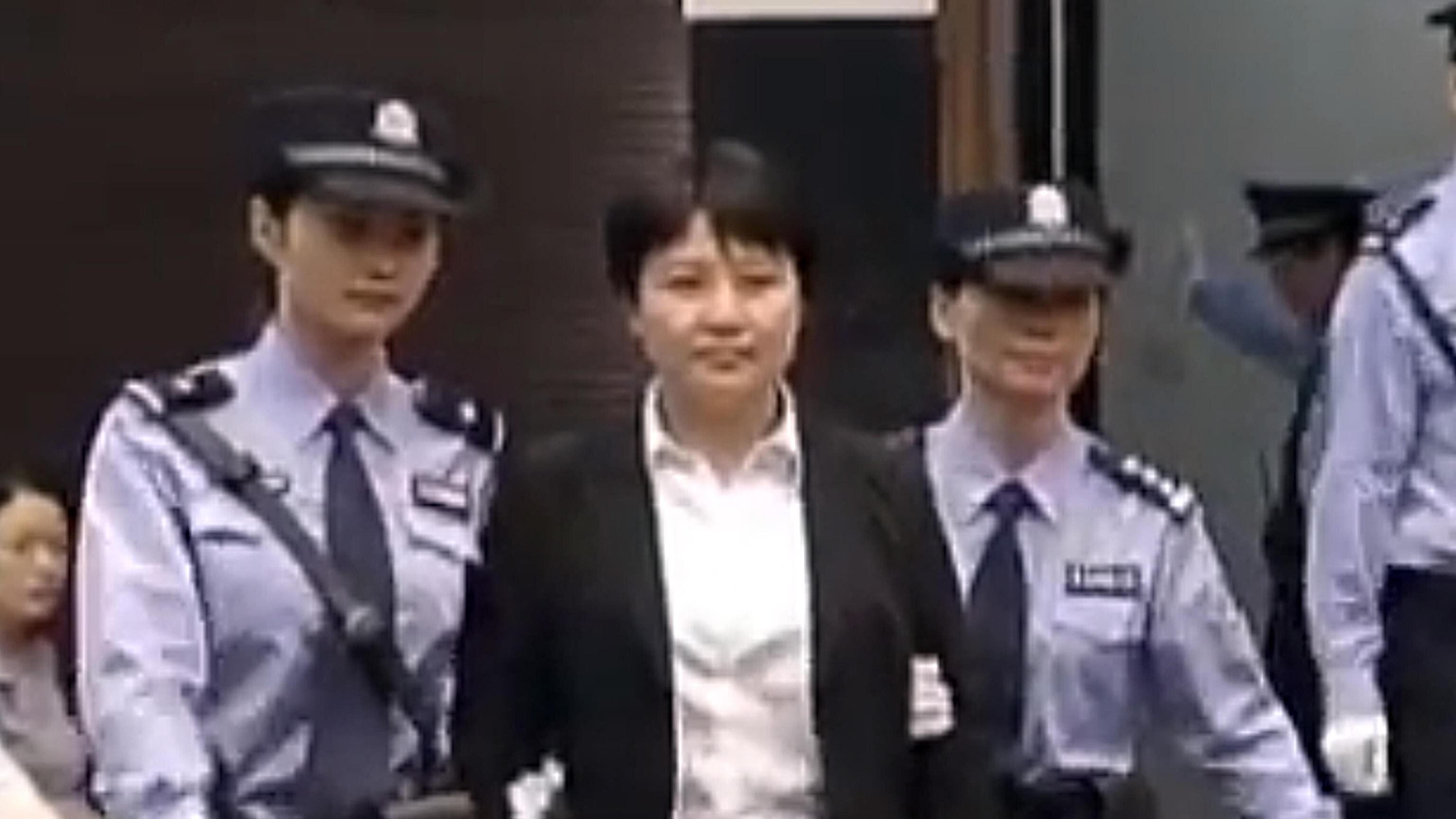 Cina, condannata a morte la moglie di Bo Xilai. Sospesa la pena