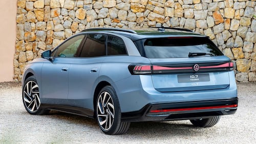 Nuova Volkswagen ID.7 Tourer,  guarda tutte le foto 2