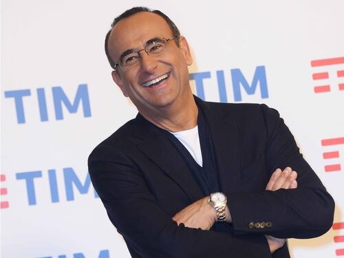 Tutto pronto per l'inizio di Sanremo. De Filippi ha la febbre