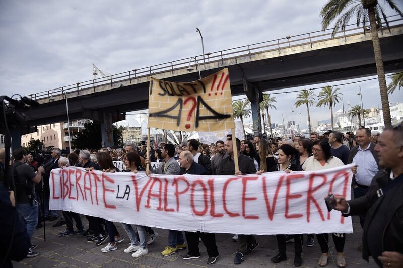 Genova, la protesta contro il governo 2