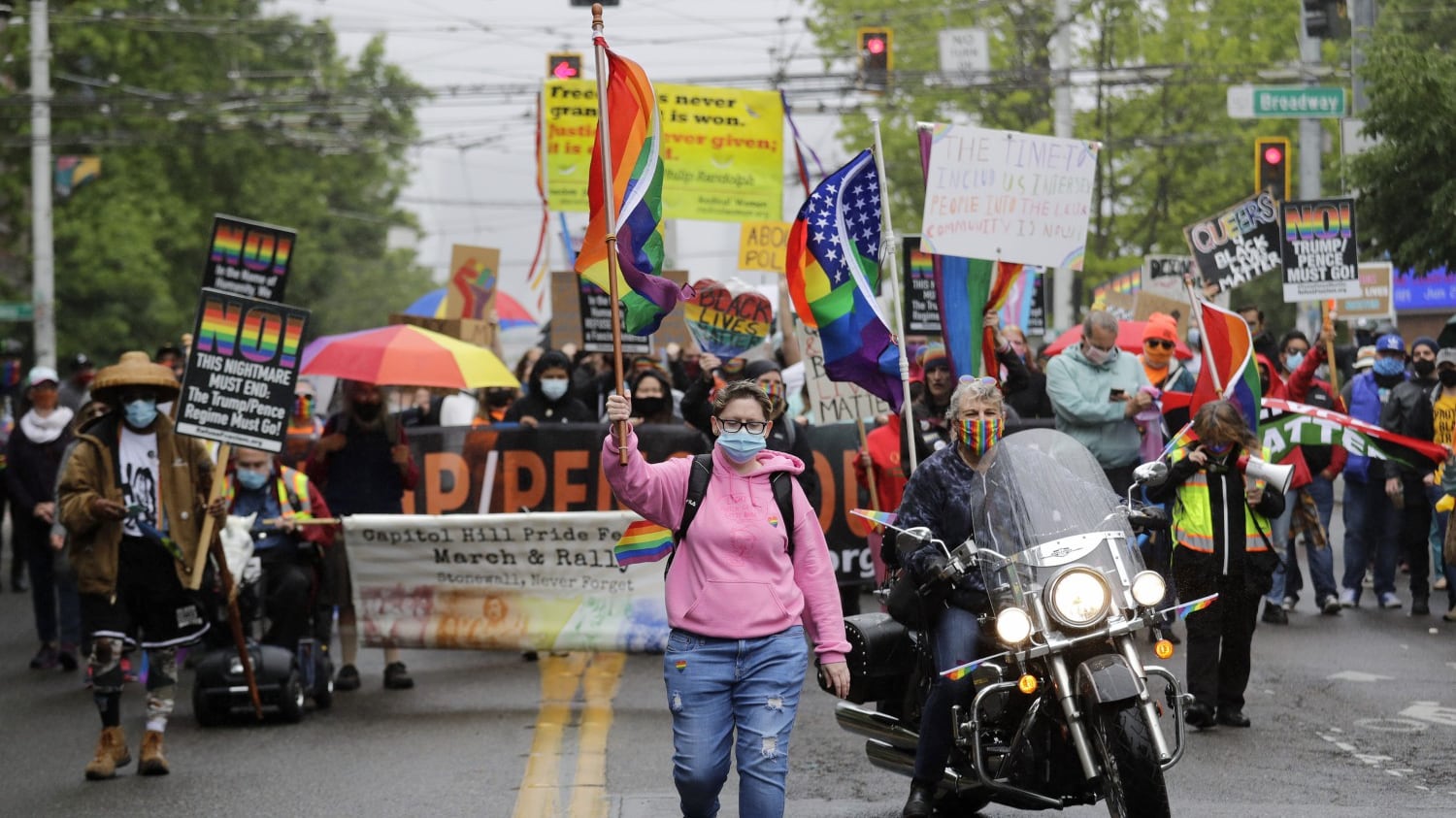 Spari nella zona occupata dai gruppi antirazzisti. A Seattle muore un 16enne