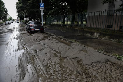 Maltempo, a Milano esonda il Seveso 1
