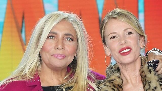 Isola dei Famosi, Mara Venier sbotta contro Monte e la Henger: "Avete la faccia come il c..."