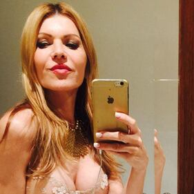 Vip a 50 anni, le più sexy sui social 36
