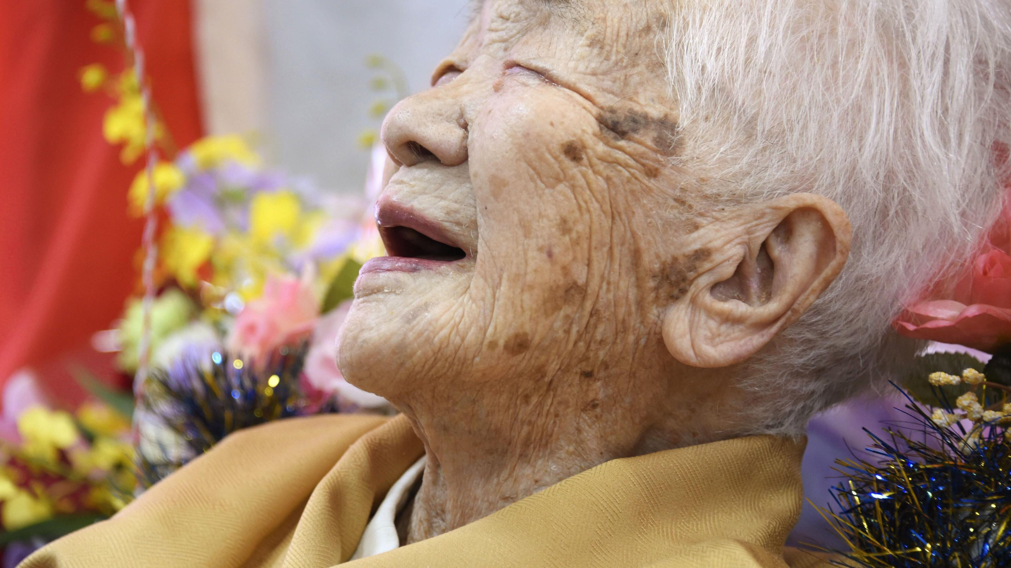 Tanaka, tedofora record a 118 anni