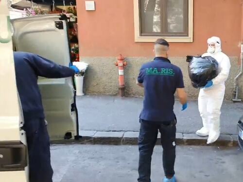 Genova, 37enne fa a pezzi cadavere della madre e lo mette in sacchi