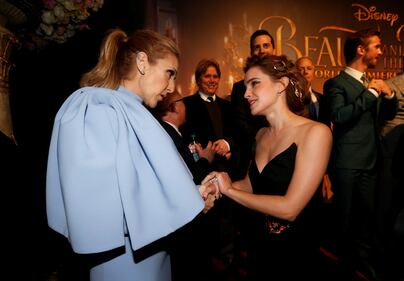 Emma Watson, sexy jumpsuit sul red carpet 36
