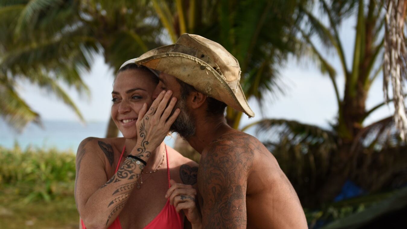 Paola Barale stupisce: "Io e Raz Degan non ci sentiamo più"