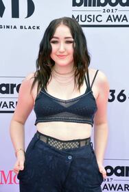 Billboard Music Awards 2017, i look più sexy 21