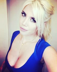 Wanda Nara sexy in rosa 8