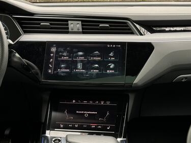 Audi Q8 Sportback e-tron: la gallery del SUV premium 100% elettrico tedesco 16