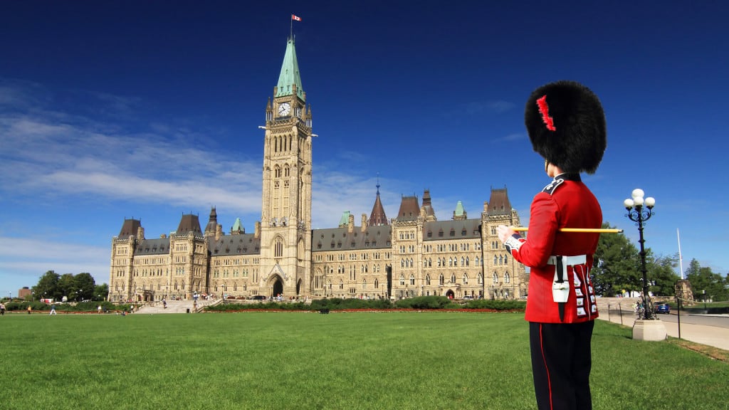 Canada, lo scandalo molestie si abbatte sulle Forze armate