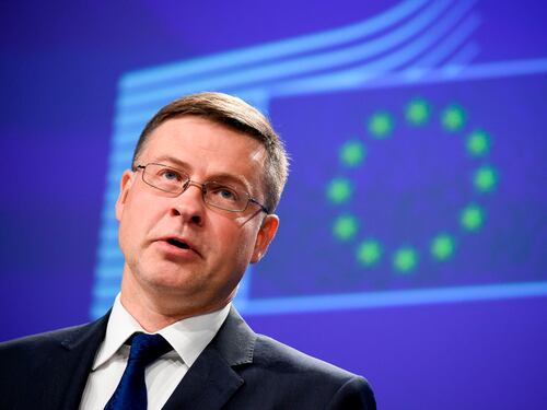 Coronavirus, Dombrovskis: "Unione europea pronta a favorire gli eurobond"