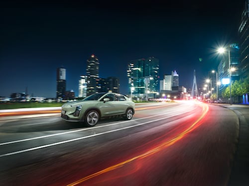 Aiways U6, si aggiornano gli interni e l’infotainment del SUV Coupè