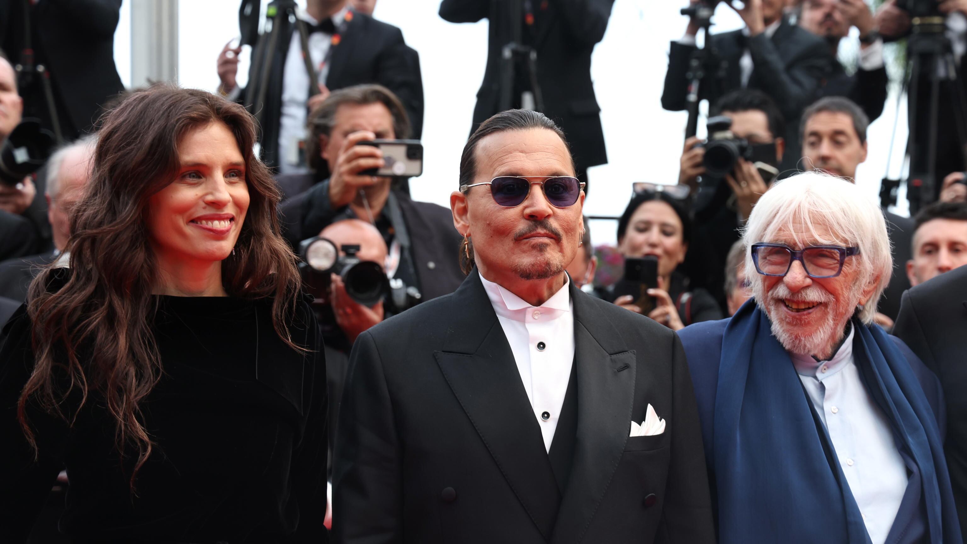 Torna Johnny Depp. Il cinema lo stronca ma la gente gradisce