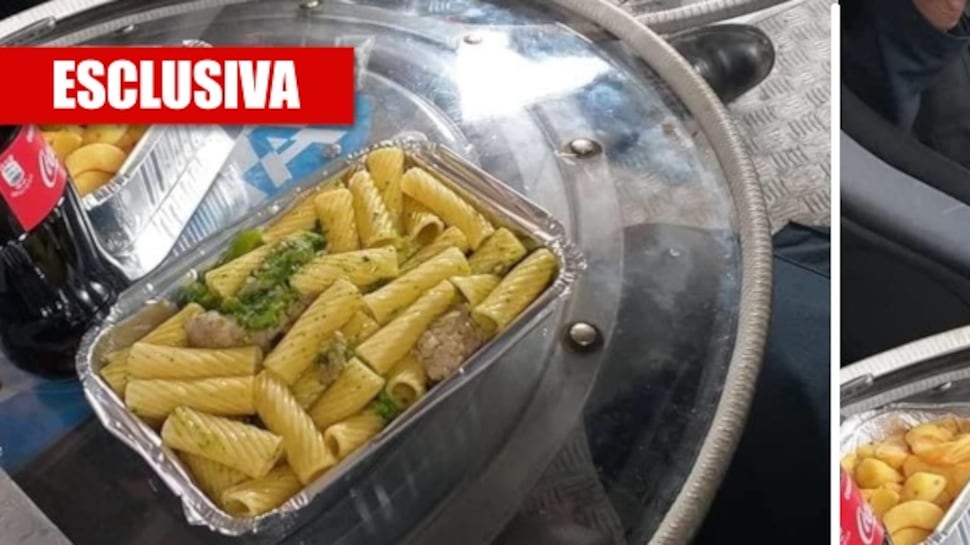 Poliziotti costretti a mangiare sugli scudi: "Migranti trattati meglio di noi"