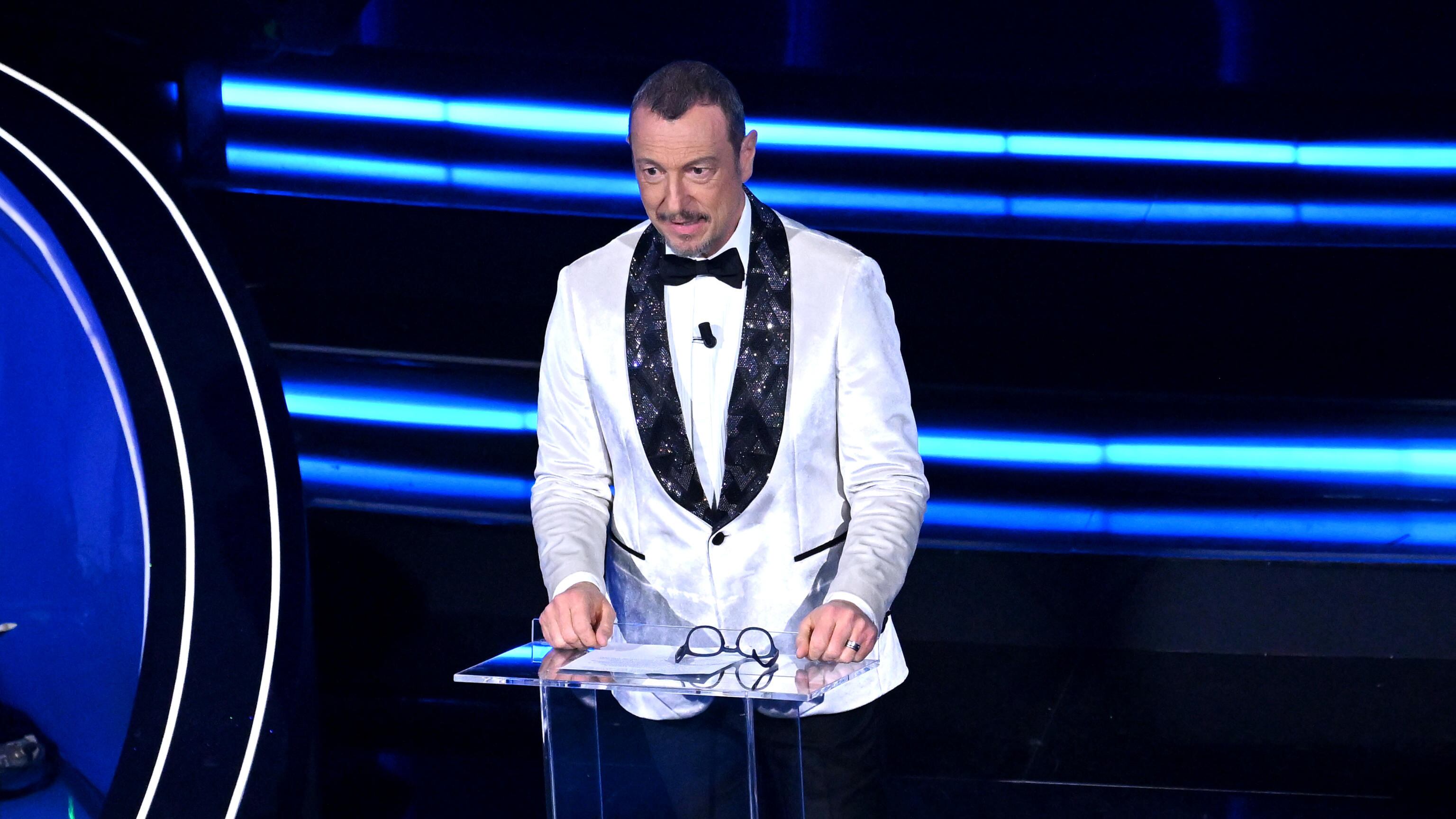 Sanremo, Amadeus annuncia i cantanti in gara. Ecco chi sono