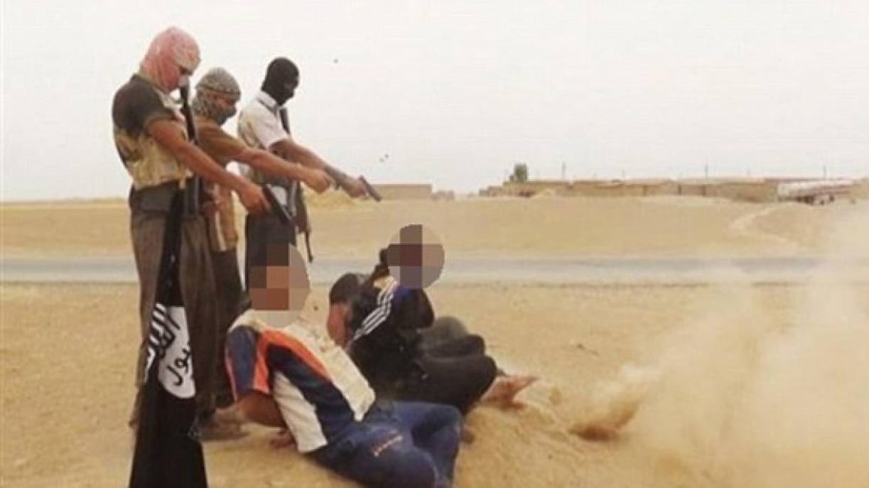 Il drone della Raf bombarda l'Isis durante un'esecuzione