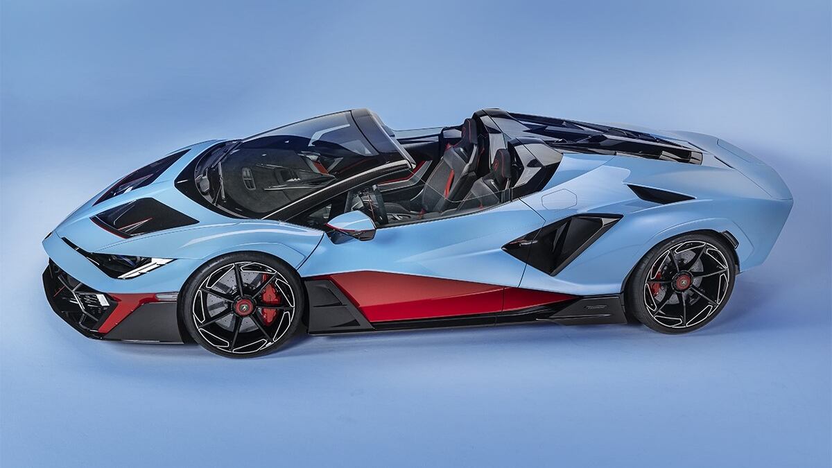 Fenomeno Roadster, la open-top Lamborghini più potente e veloce di sempre