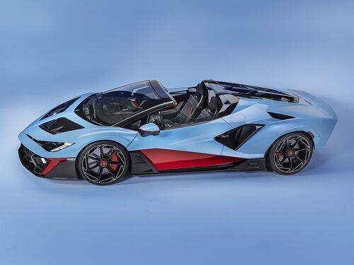 Fenomeno Roadster, la open-top Lamborghini più potente e veloce di sempre