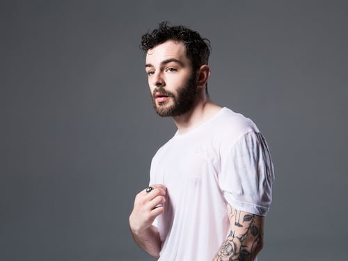 "Sei m...", "Ascolto altro" Lorenzo Fragola insulta, Salvini risponde a tono