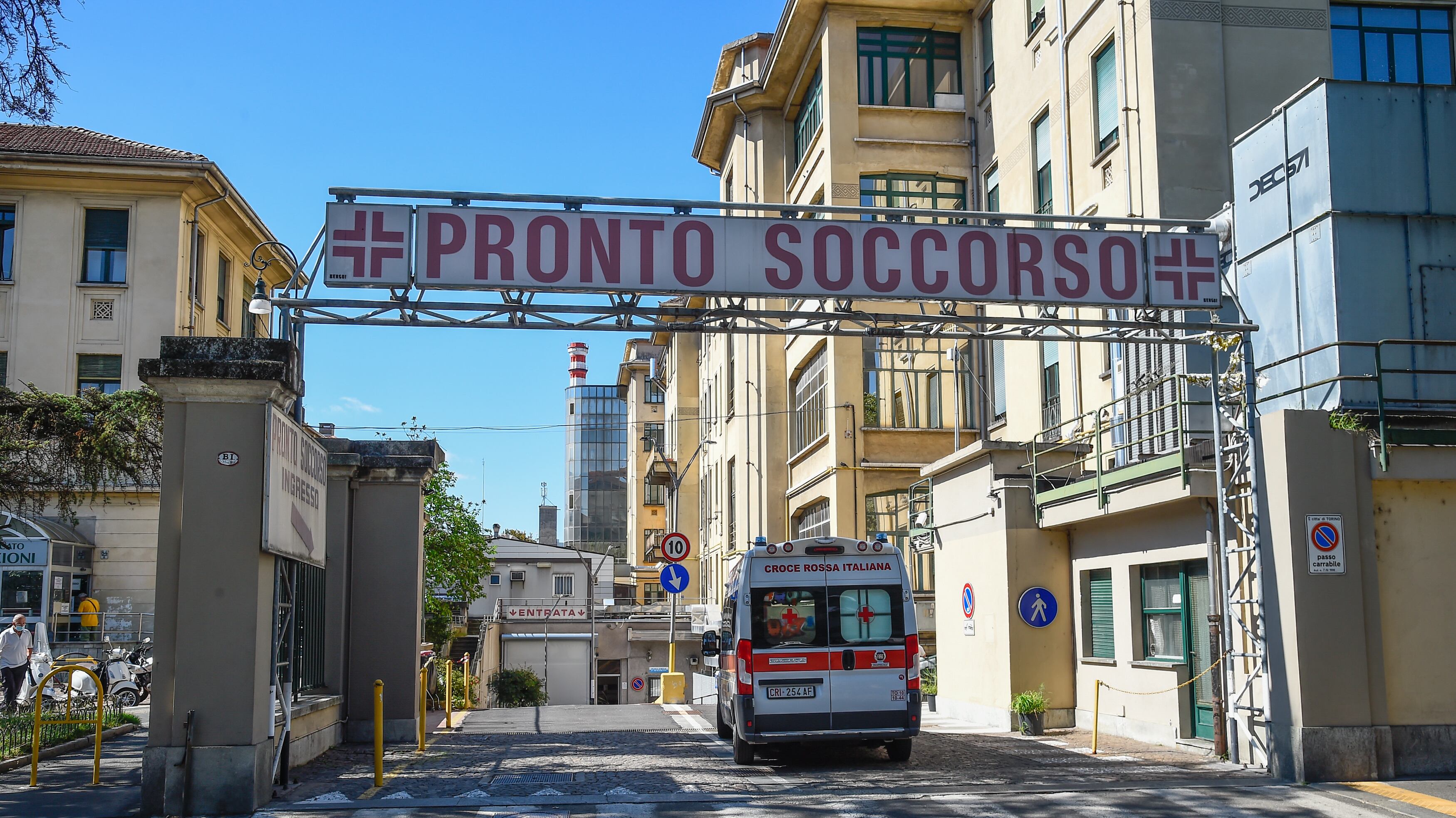 Torino, morta la maestra d'asilo accoltellata dal marito