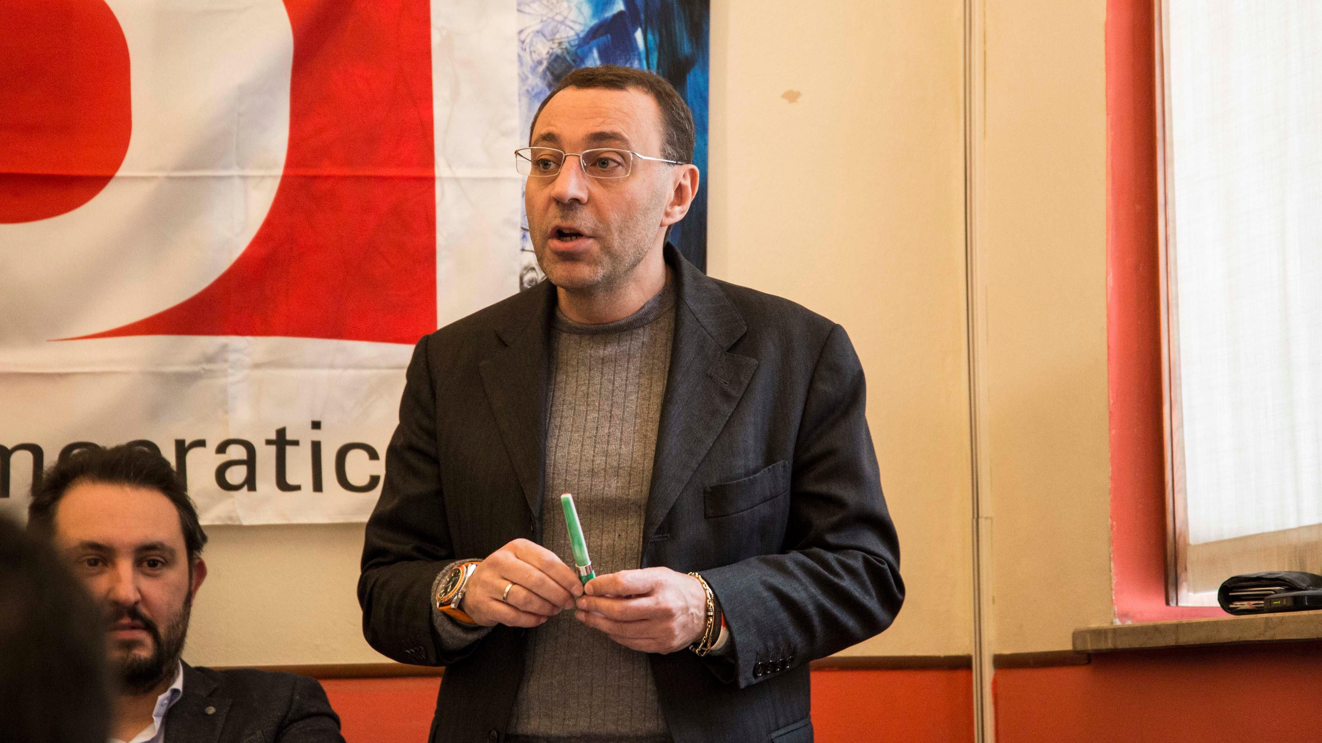 "Inammissibile la copertura politica del Pd. Basta con le devastazioni del centro sociale"