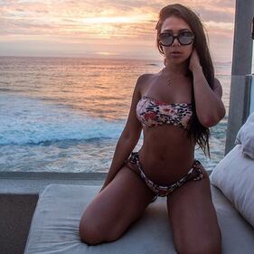 Alexandra Mendez spopola su Instagram: gli scatti della sexy venezuelana 10
