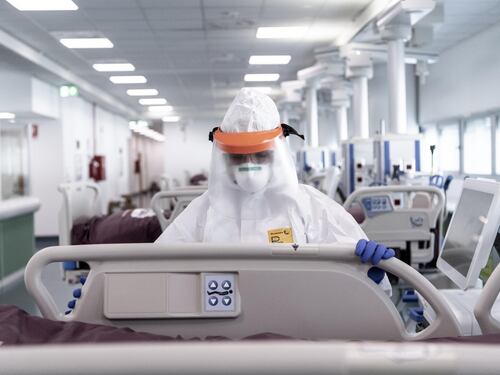 Coronavirus, terapie intensive piene nelle Marche: "Siamo saturi"
